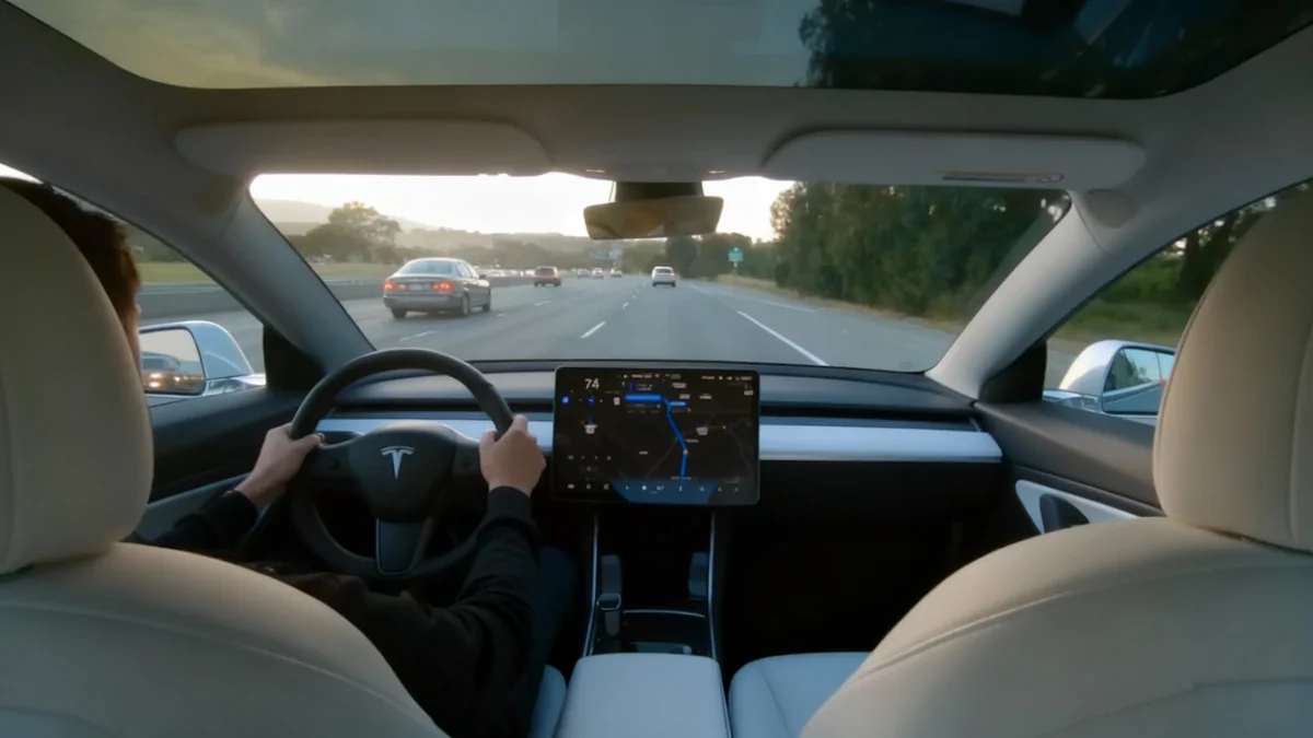 Tesla: 'Mad Max Modus' führt zu Ermittlungen