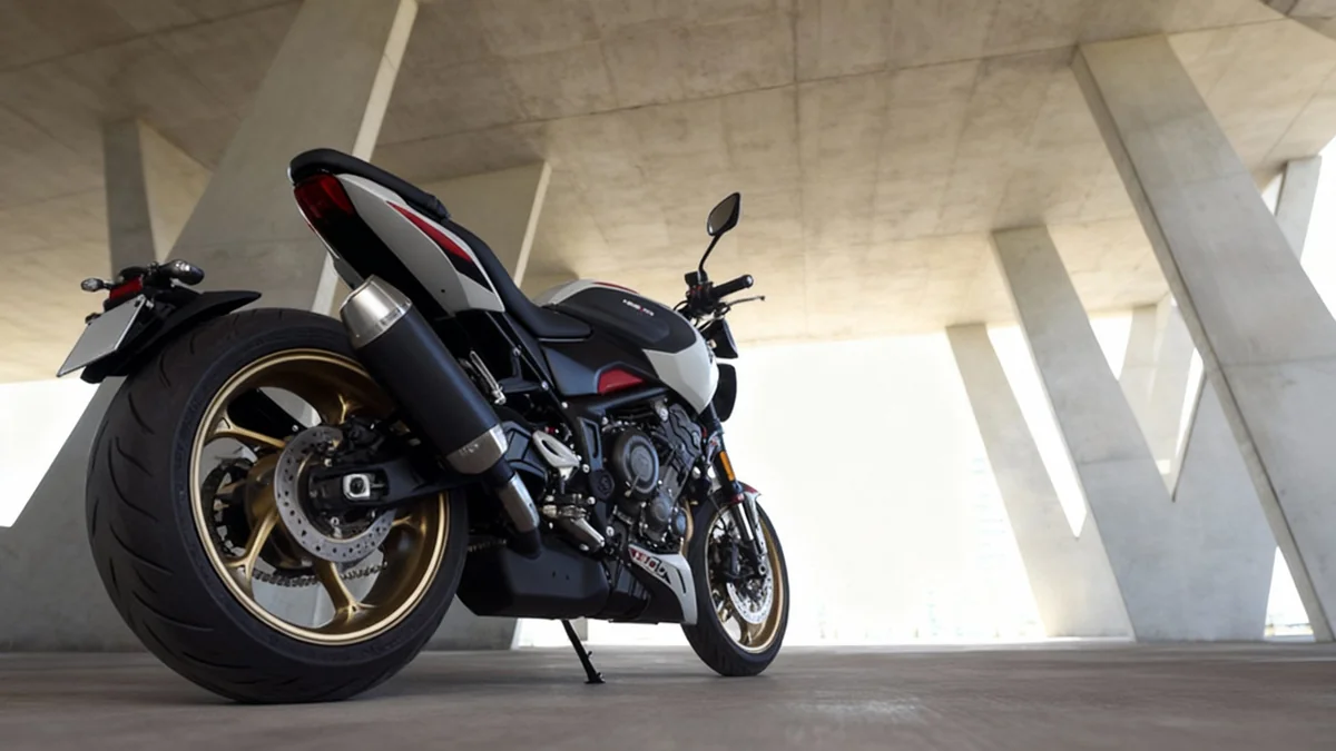 Triumph Trident 800: Neuer Herausforderer im Mittelklasse-Segment