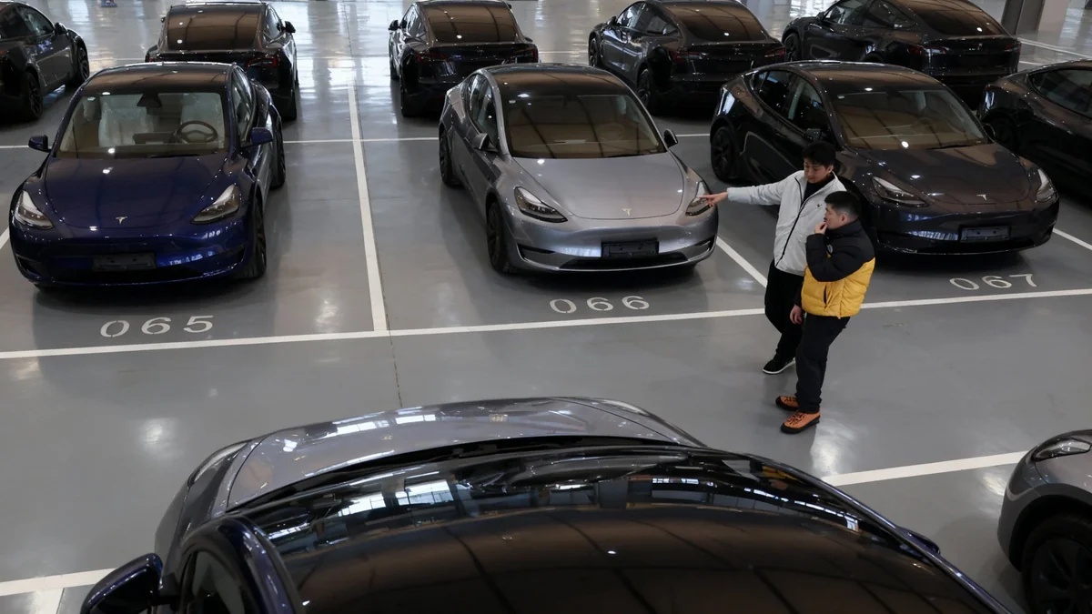 Teslas Verkaufszahlen in China erreichen Dreijahrestief